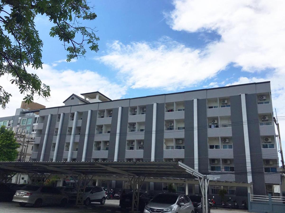 Monta Apartment Bangsaen Zewnętrze zdjęcie